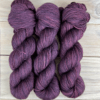 Laine 100% mérinos extrafine coloris aubergine
