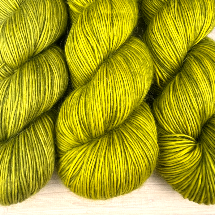 Délicatesse : fil mérinos superkid mohair coloris kiwi