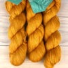 Délicatesse : fil mérinos superkid mohair coloris curcuma