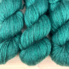 Délicatesse : fil mérinos superkid mohair coloris vert impérial