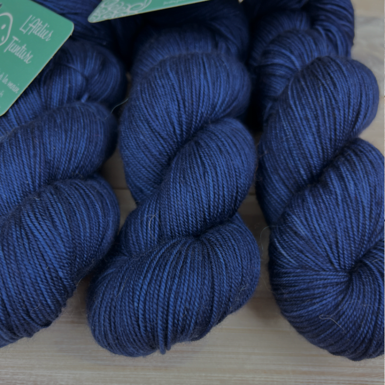 Pure laine 100% mérinos pour le tricot coloris grand bleu