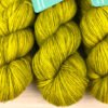 Pure single: fil de laine mérinos extrafin superwash coloris kiwi