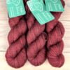 Fil de laine mérinos et soie coloris lie de vin
