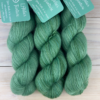 Délicatesse : fil mérinos superkid mohair coloris amande
