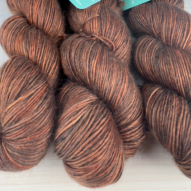 Délicatesse : fil mérinos superkid mohair coloris chocolat