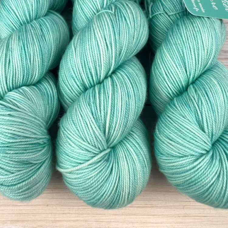 Robuste : fil de laine mérinos et nylon coloris céladon