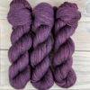 Robuste : fil de laine mérinos et nylon coloris aubergine