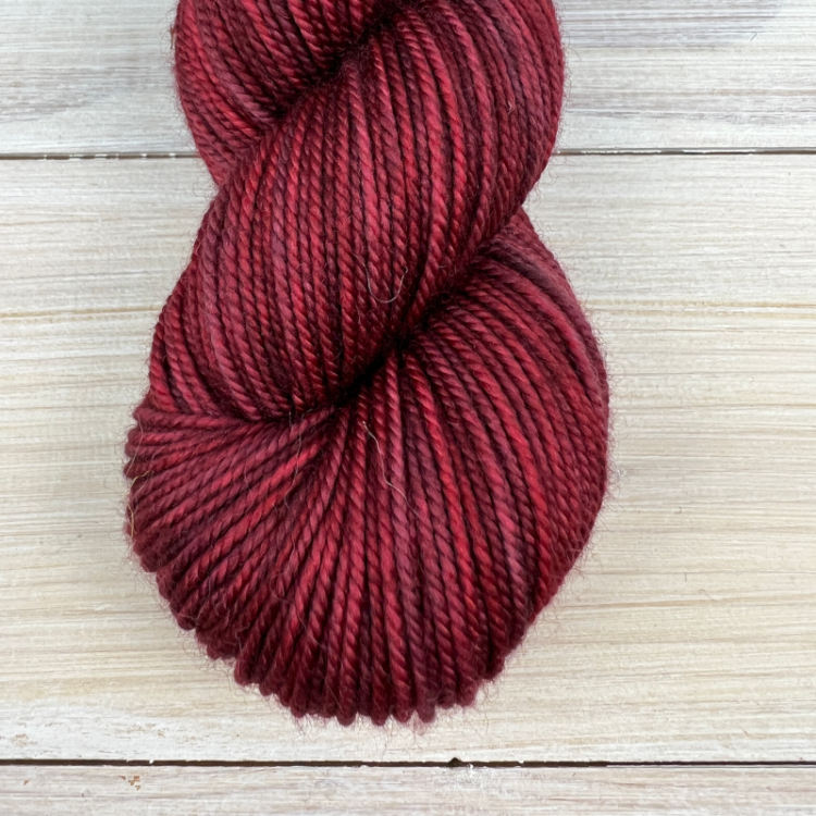 Pure DK : fil de laine mérinos extrafin superwash coloris lie de vin