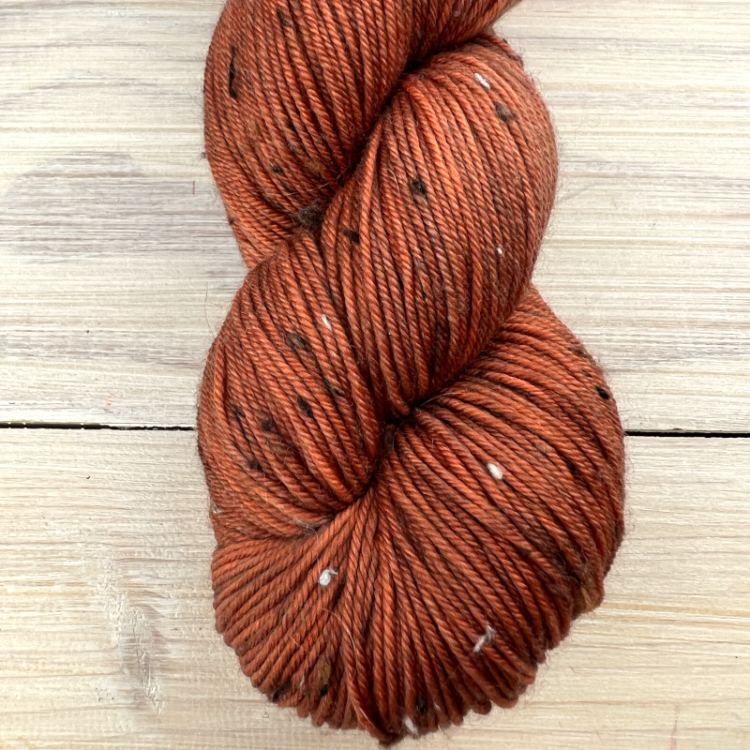 Tweed : fil de laine mérinos nylon et nep coloris fox