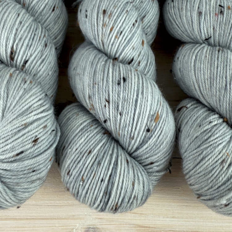 Tweed : fil de laine mérinos nylon et nep