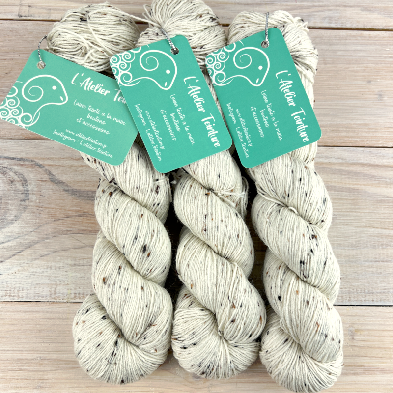 Tweed : fil de laine mérinos nylon et nep