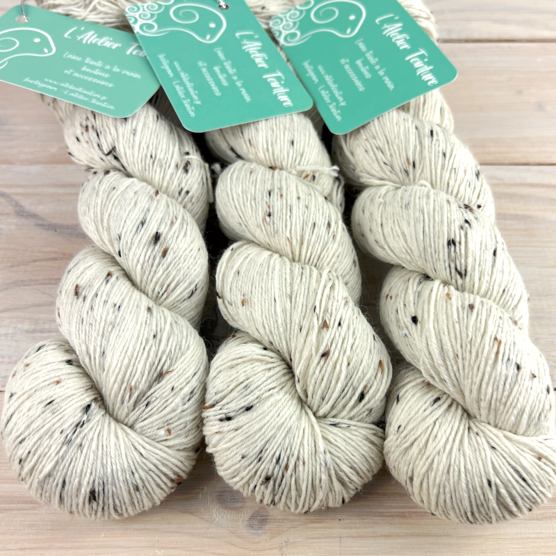 Tweed : fil de laine mérinos nylon et nep